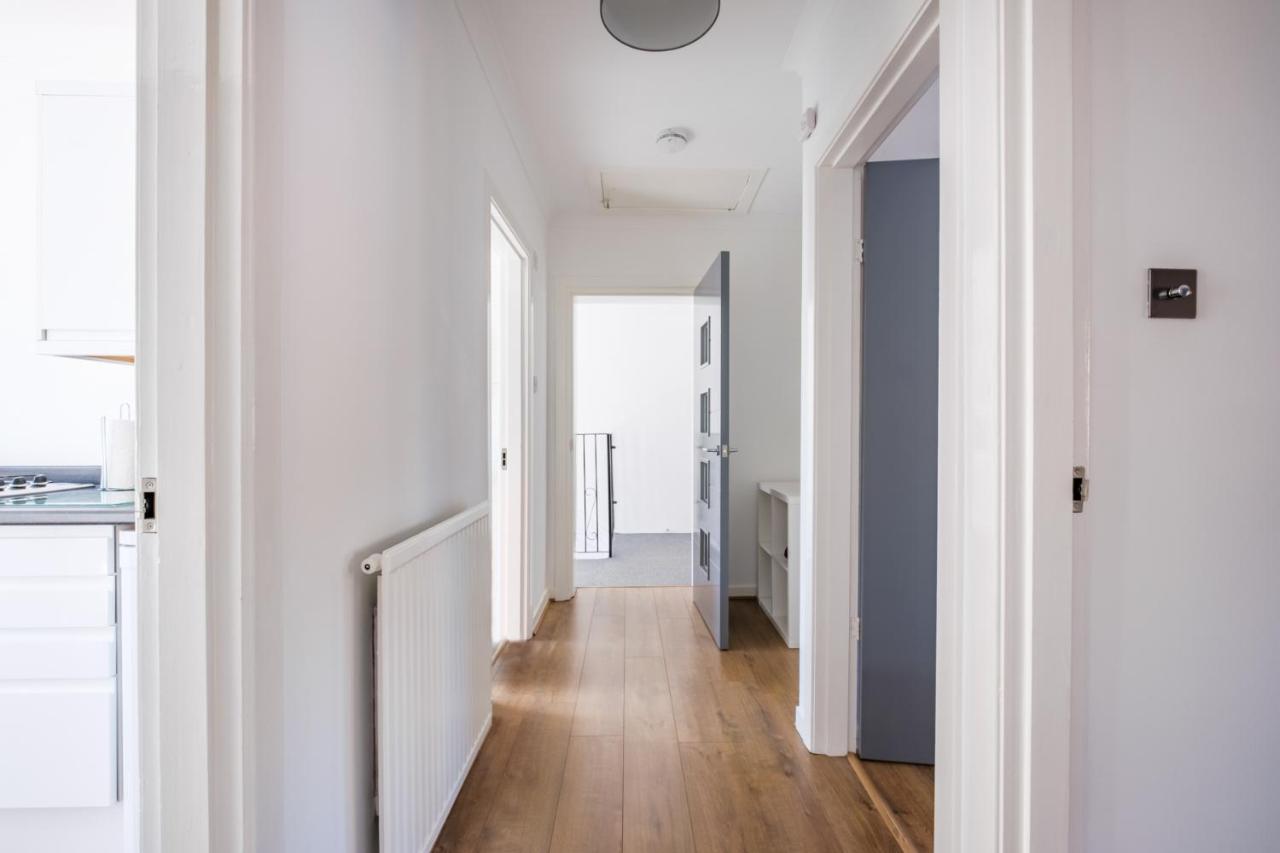 The Douglas - Spacious 2 Bed Apartment In Uddingston Esterno foto