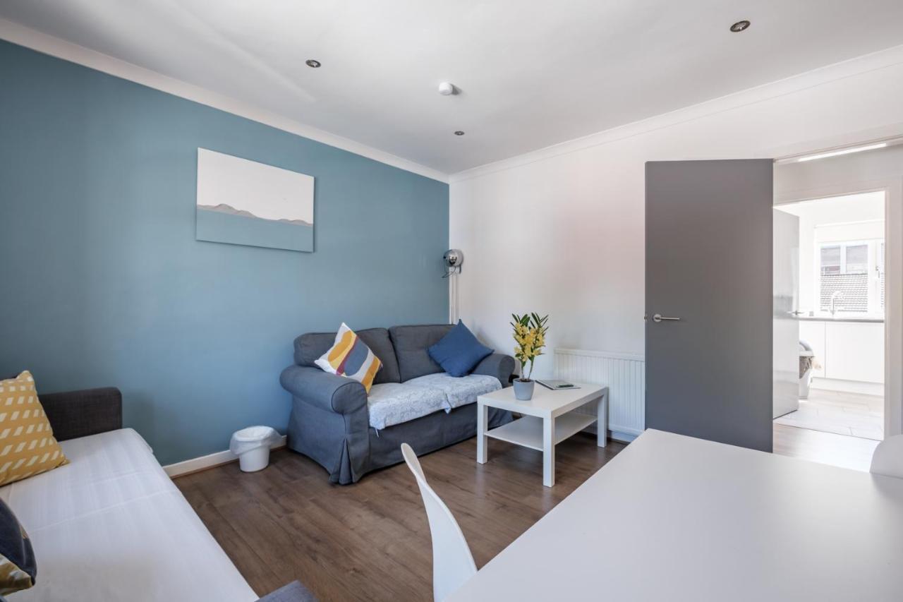 The Douglas - Spacious 2 Bed Apartment In Uddingston Esterno foto